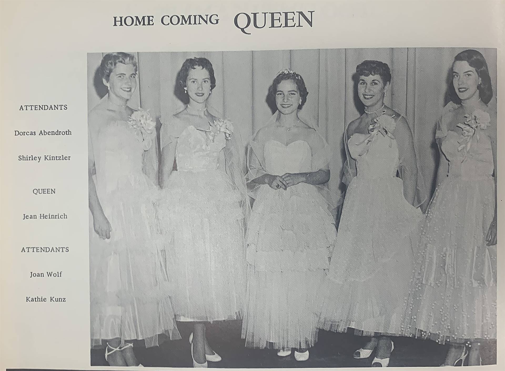 Homecoming-Queen-and-Court